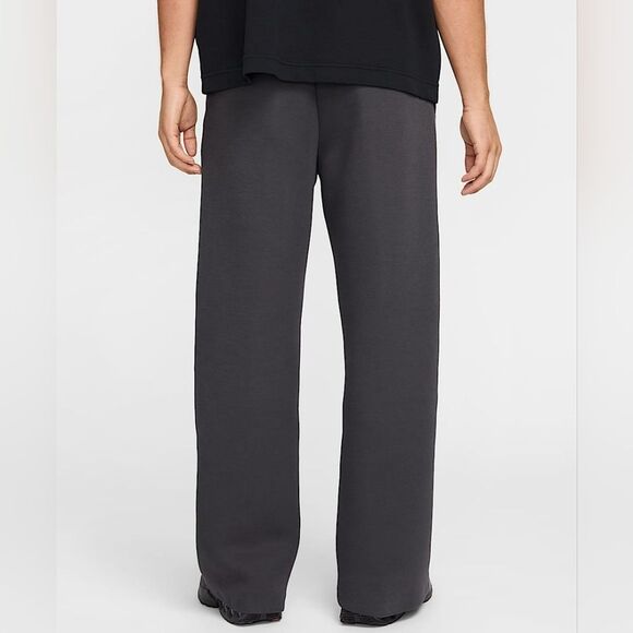 Nike Tech Fleece Tailored Straight Leg Relaxed Pants Men’s Medium M FZ7583-060 - Picture 3 of 16